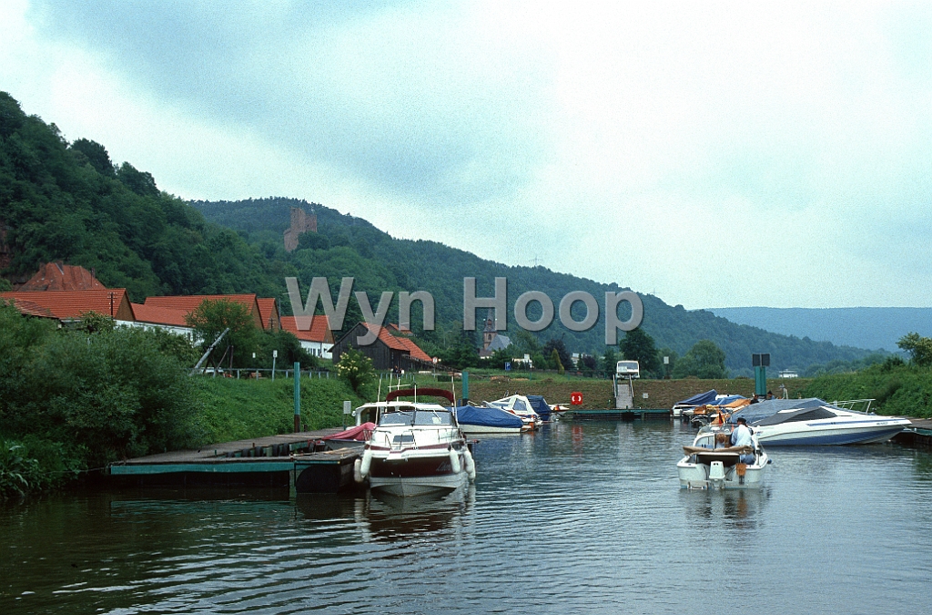 Main Stadtprozelten Marina Hock km143,9.jpg - Marina Hock in Stadtprozelten, Main-km 143,9